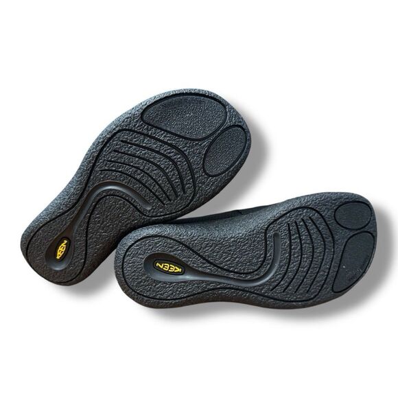 KEEN Howser II Casual Shoe Slip On Black Slipper Quilted Lined Women’s Size 7 - Picture 7 of 13